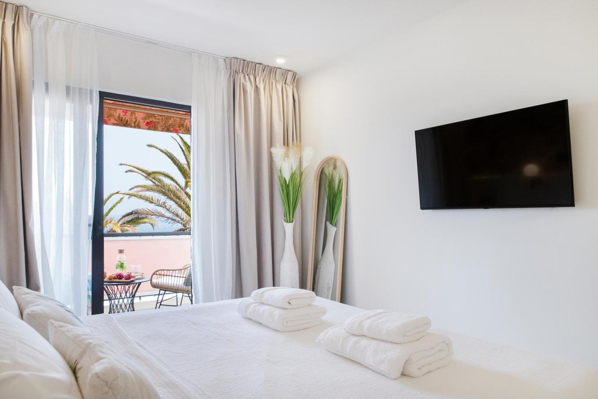 Tms Veramar Apart Hotel,Beachfront,Pool&Parking Los Cristianos  Exterior foto